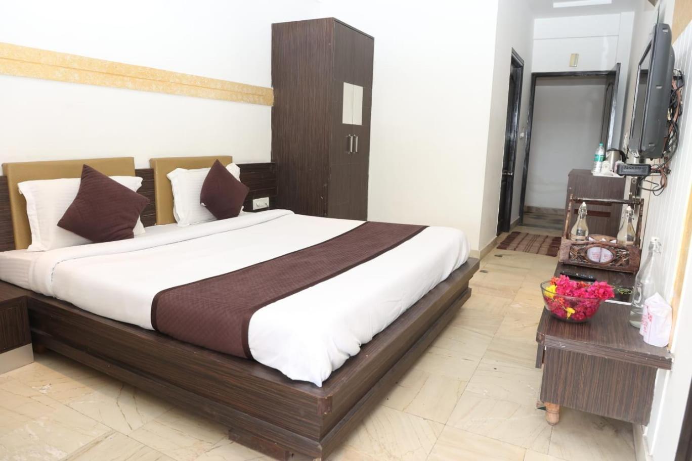 Hotel Panna Paradise Agra  Ngoại thất bức ảnh