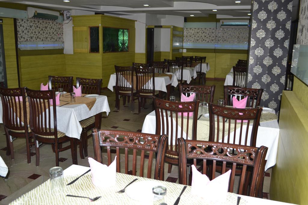 Hotel Panna Paradise Agra  Ngoại thất bức ảnh